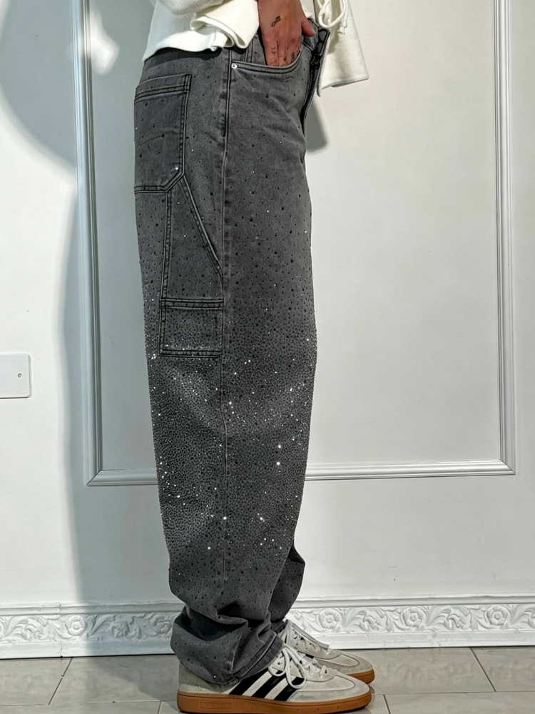 Vaquero ancho estilo carpenter con acabado brillante