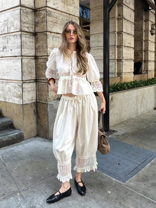 Lacy - Conjunto de blusa de encaje y pantalón corto bombacho