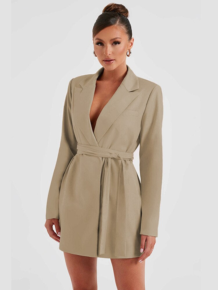 Elegantes Damen Blazerkleid Mit Taillierter Passform Minilänge V Ausschnitt Und Langen Ärmeln Für Schicke Anlässe