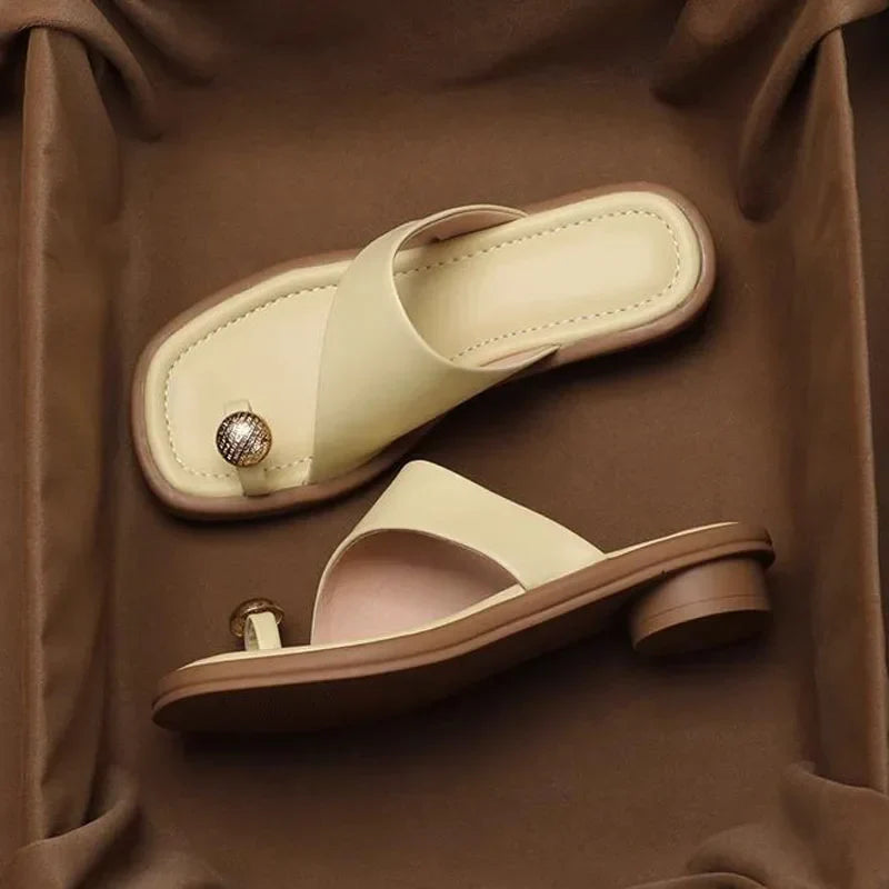 Damen Blockabsatz-Sandalen – Eckige Spitze & Verstellbare Riemen