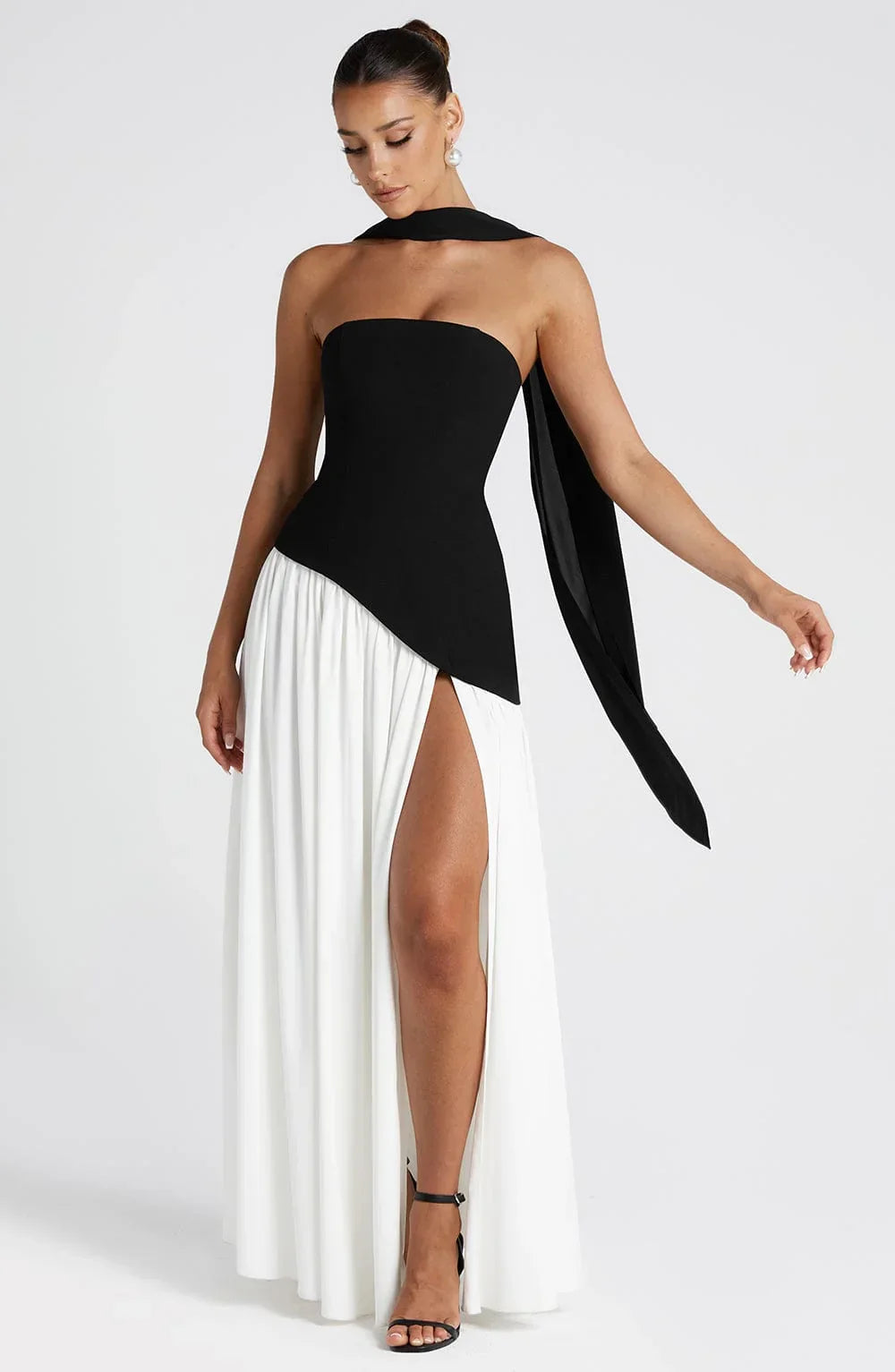 Elizabeth - Vestido largo corsé sin tirantes con pañuelo y abertura lateral