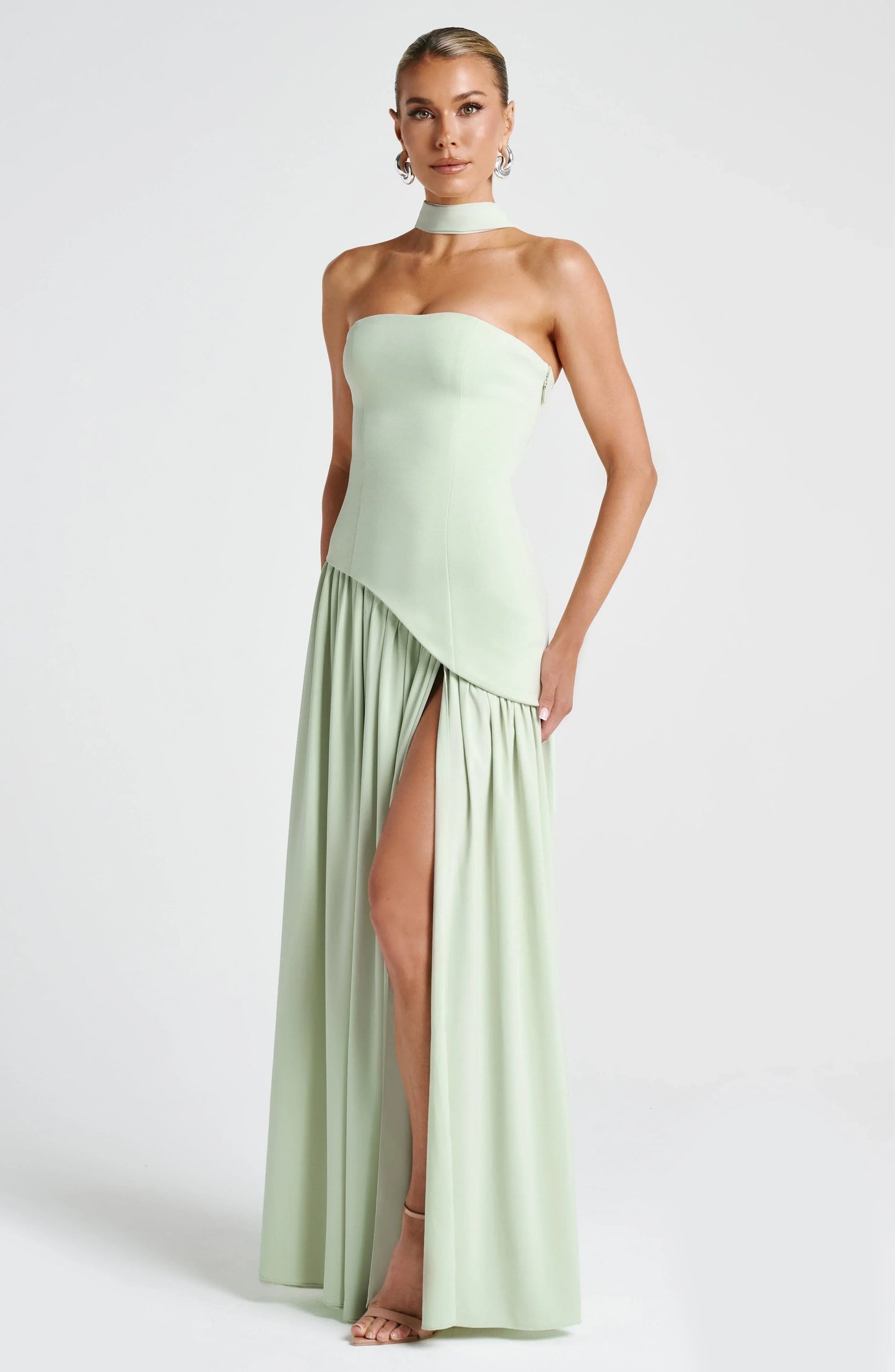 Elizabeth - Vestido largo corsé sin tirantes con pañuelo y abertura lateral